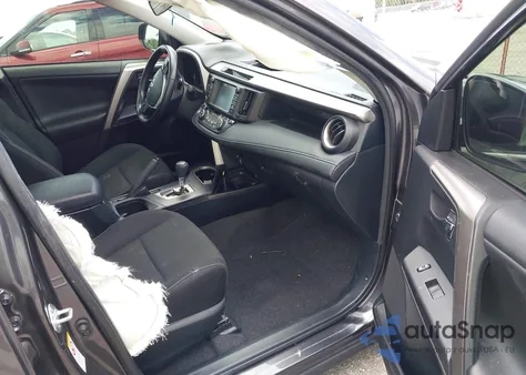 2018 Toyota Rav4 Xle из США, поврежденный, VIN JTMWFREV5JJ201342